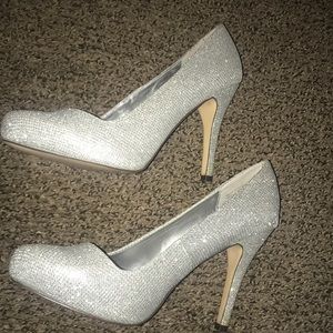 CALL IT SPRING SPARKLY HIGH HEELS. 8.5